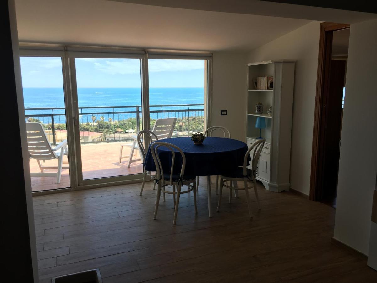 Europa Guest House Catania Bagian luar foto